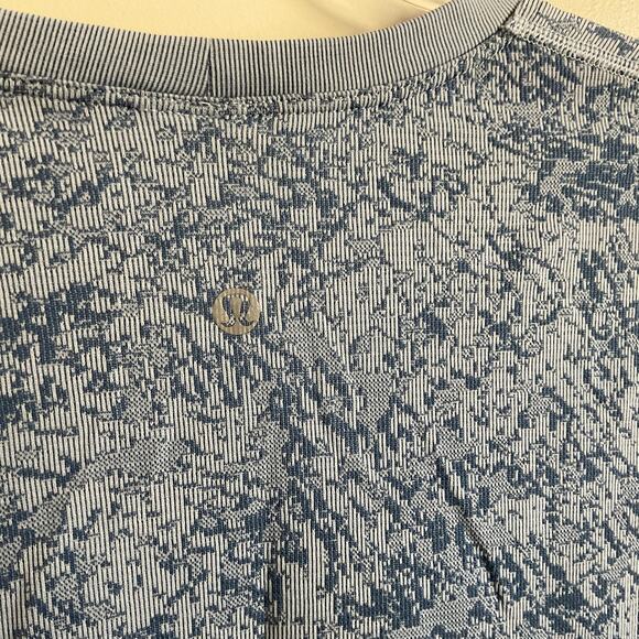 Lululemon Swiftly Breathe Short Sleeve Silverescent Shirt - Size 8 - Picture 4 of 5